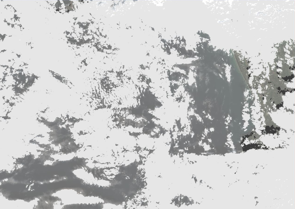 Cloud (lightgrey) and shadow (darkgrey) mask (default options)